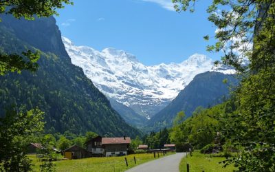 Day 11 – The Falls Near Lauterbrunnen